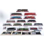 LARGE COLLECTION OF ATLAS EDITIONS 00 GAUGE MODEL TRAINS