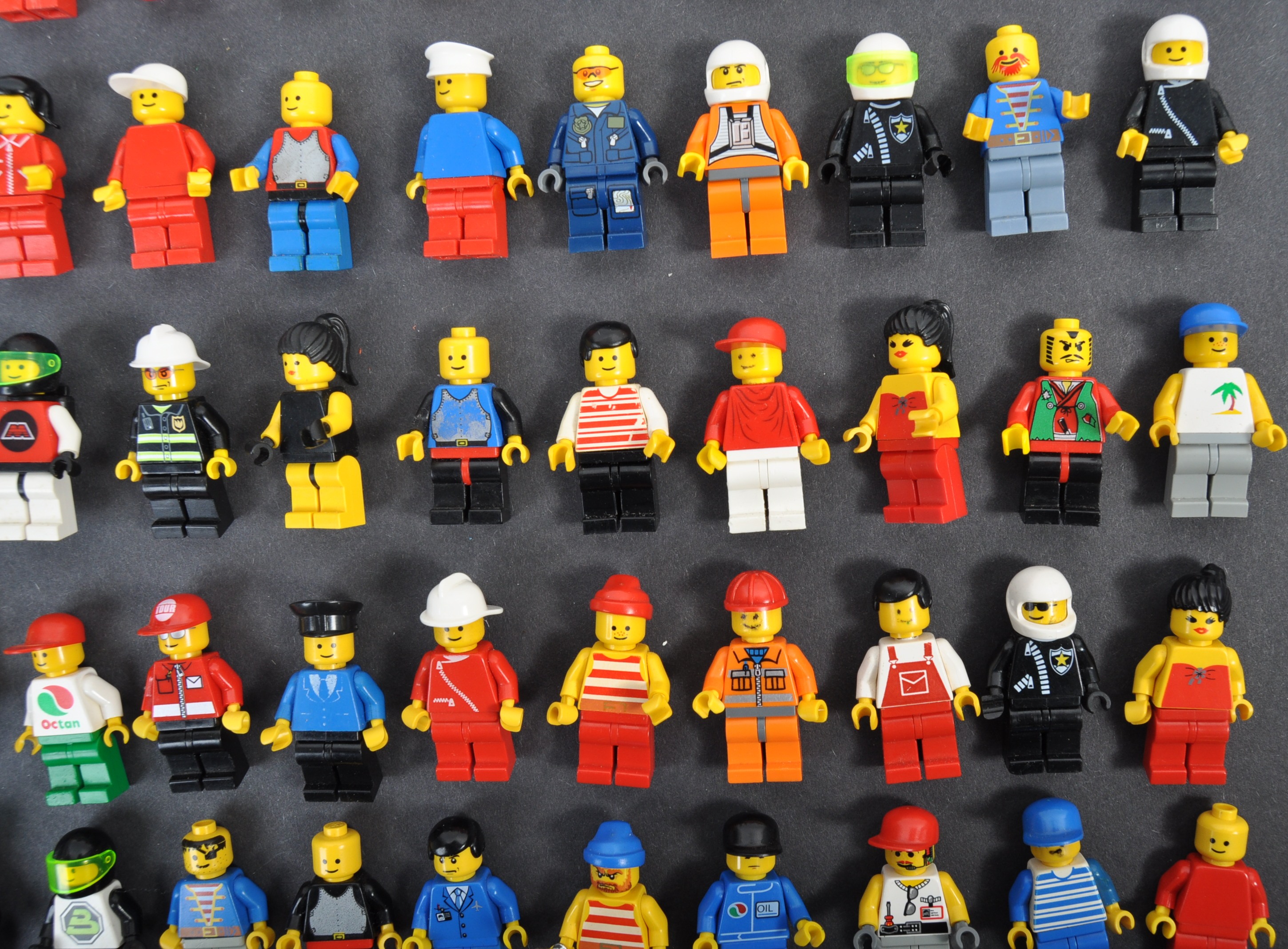 LEGO - LARGE COLLECTION OF LEGO MINIFIGURES - Image 4 of 7