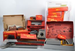 LARGE COLLECTION OF TRI-ANG RAILWAYS TRACK AND ACCESSORIES