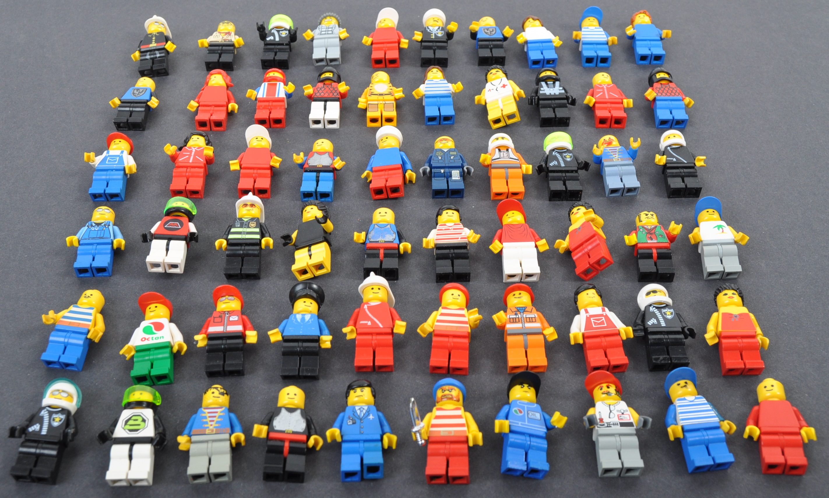 LEGO - LARGE COLLECTION OF LEGO MINIFIGURES - Image 7 of 7