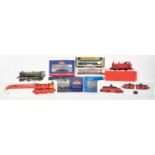 COLLECTION OF ASSORTED MODEL RAILWAY LOCOS AND CARRIAGES