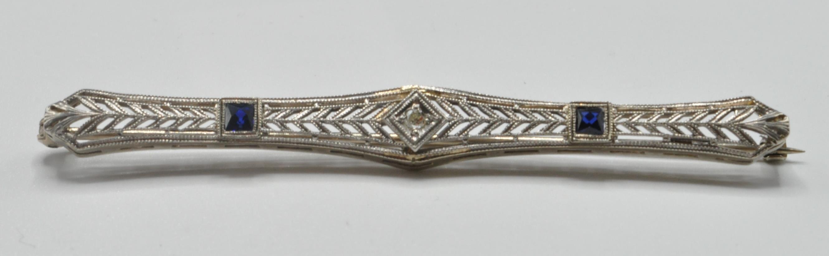 ANTIQUE WHITE GOLD DIAMOND AND SAPPHIRE BAR BROOCH