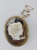 VICTORIAN AGATE CARVED CAMEO BROOCH