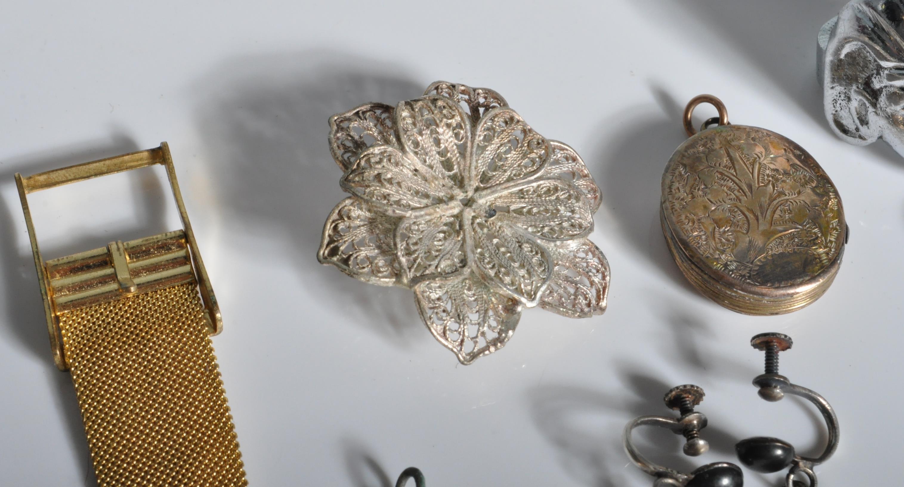 GROUP OF ANTIQUE AND LATER JEWELLERY - Image 2 of 11