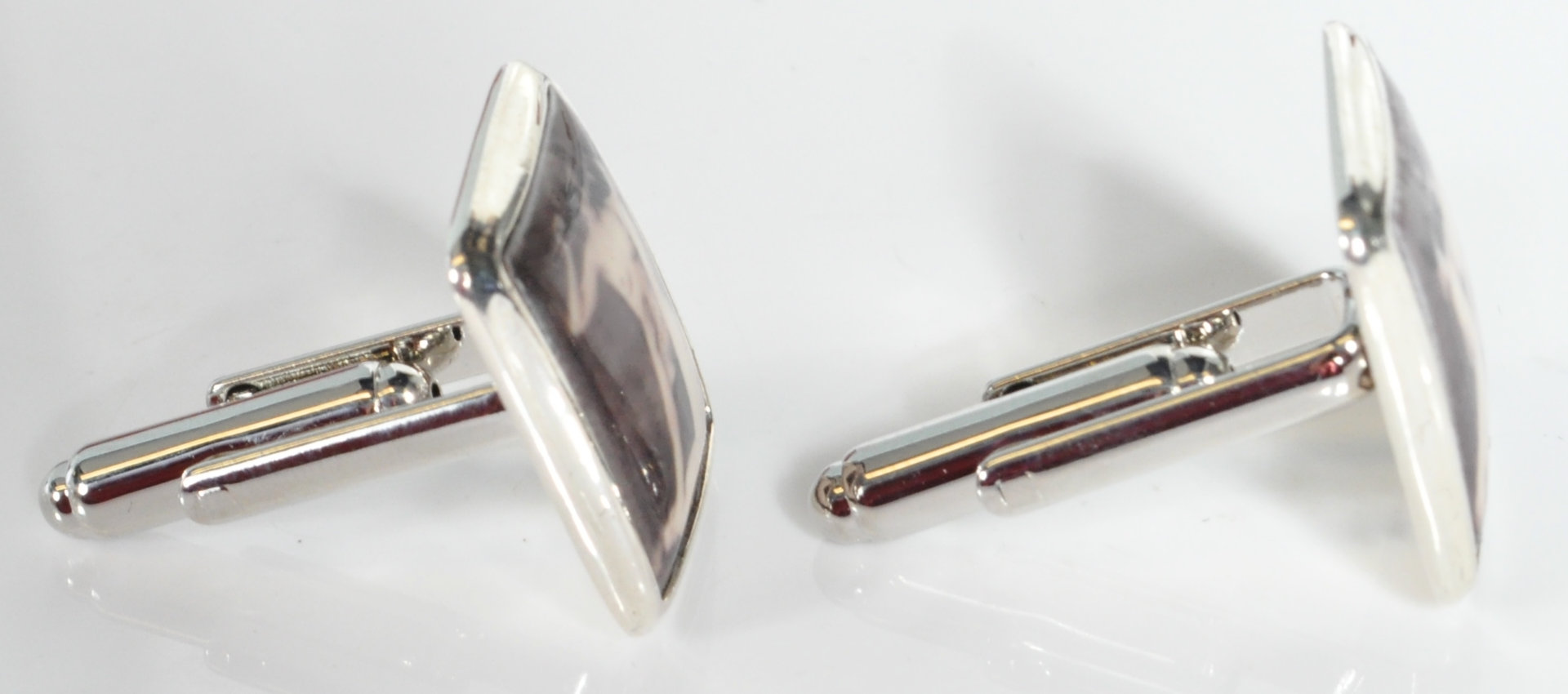 PAIR OF STAMPED STERLING SILVER MEN'S CUFFLINKS. - Image 3 of 6