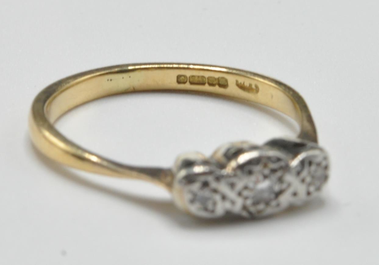 9CT GOLD AND DIAMOND THREE STONE HALLMARKED RING - Image 5 of 6