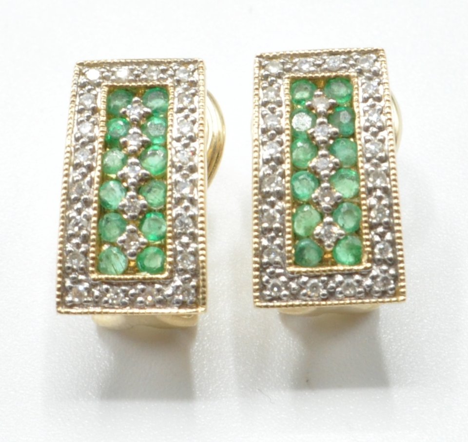 14CT GOLD DIAMOND AND GREEN STONE PANEL EARRINGS