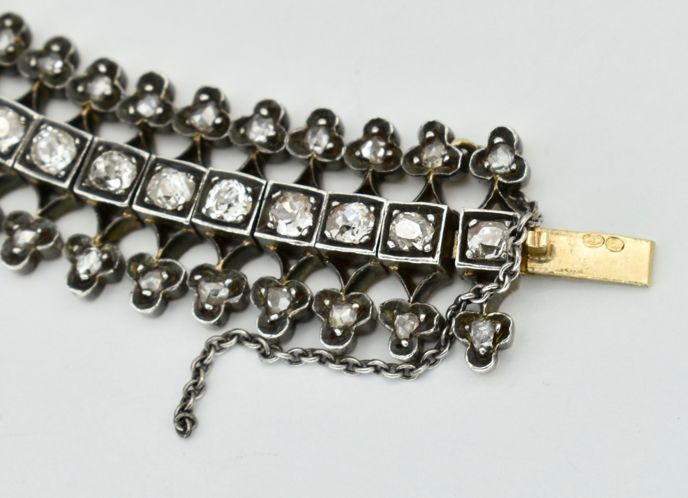 ANTIQUE 18CT GOLD SILVER AND DIAMOND 5CT BRACELET - Image 6 of 6