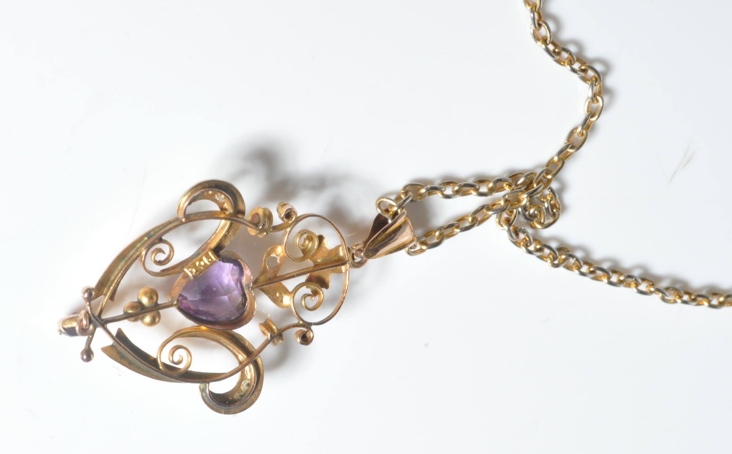 ANTIQUE GOLD PEARL AND AMETHYST PENDANT - Image 6 of 7