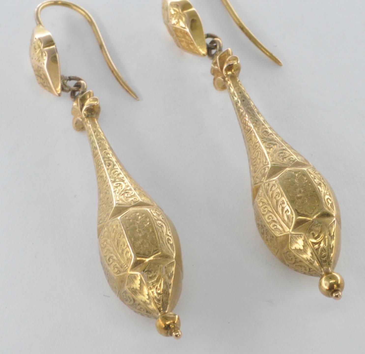 PAIR OF VICTORIAN GOLD DROP EARRINGS - Image 5 of 6