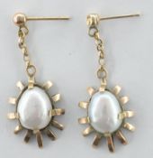 PAIR OF 9CT GOLD AND PEARL DROP EARRINGS