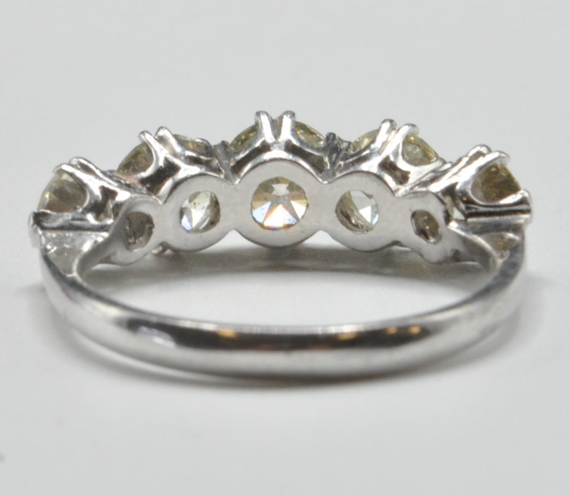 18CT WHITE GOLD FIVE STONE DIAMOND RING - Image 6 of 7