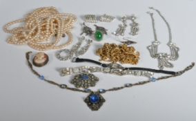 COLLECTION OF COSTUME JEWELLERY