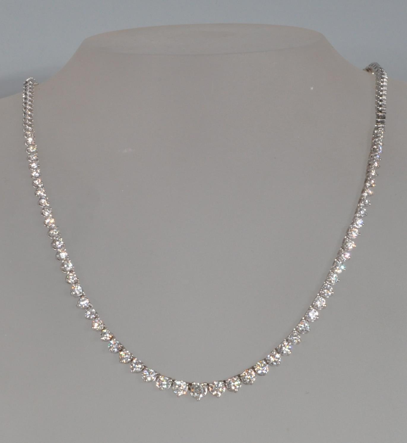 14CT WHITE GOLD AND DIAMOND COLLAR NECKLACE