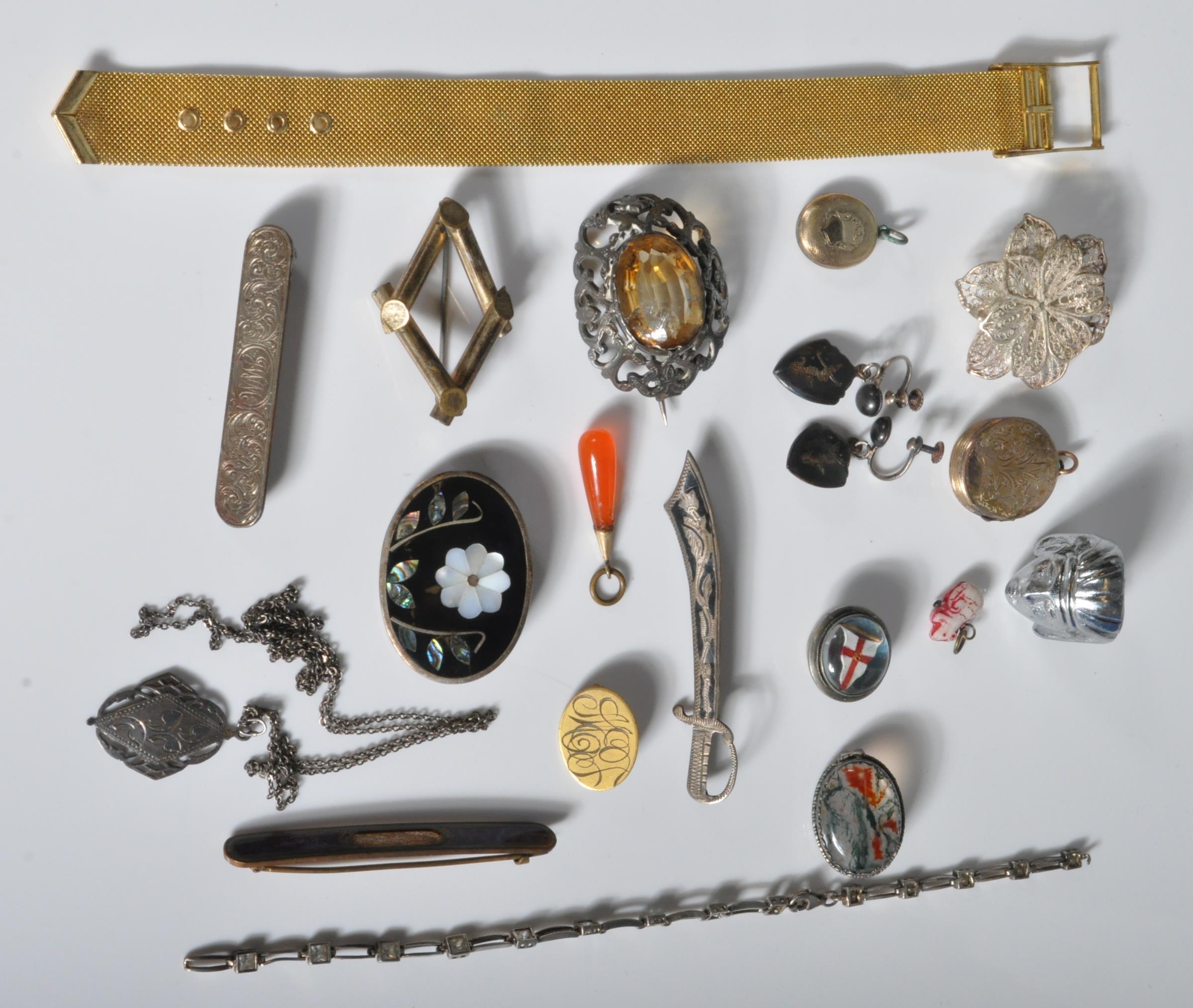 GROUP OF ANTIQUE AND LATER JEWELLERY