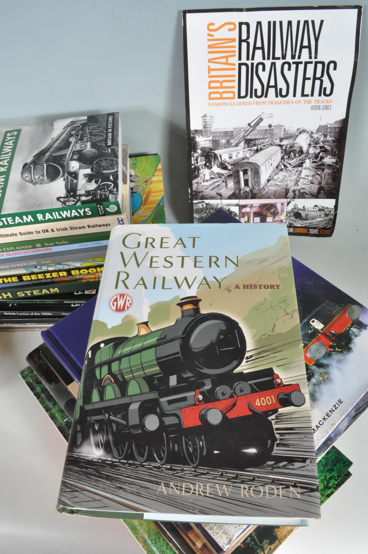 COLLECTION OF BRITAIN’S STEAM, RAILWAY AND TRANSPORT RELATED BOOKS - Image 7 of 8