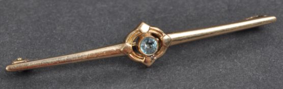 EDWARDIAN 18CT GOLD AND AQUAMARINE BROOCH