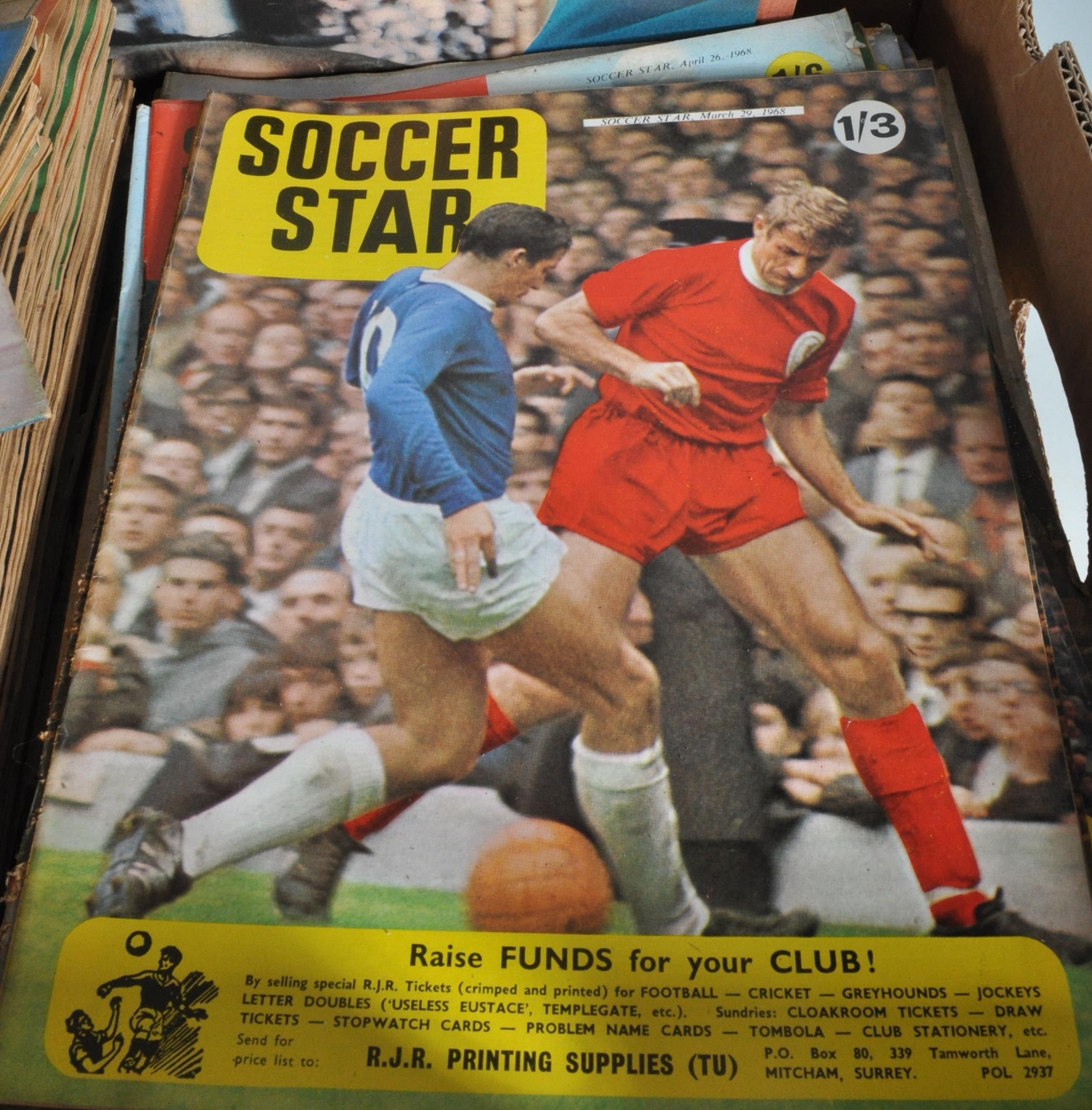 1960’S SOCCER STAR AND FOOTBALL MONTHLY MAGAZINES - Image 4 of 11