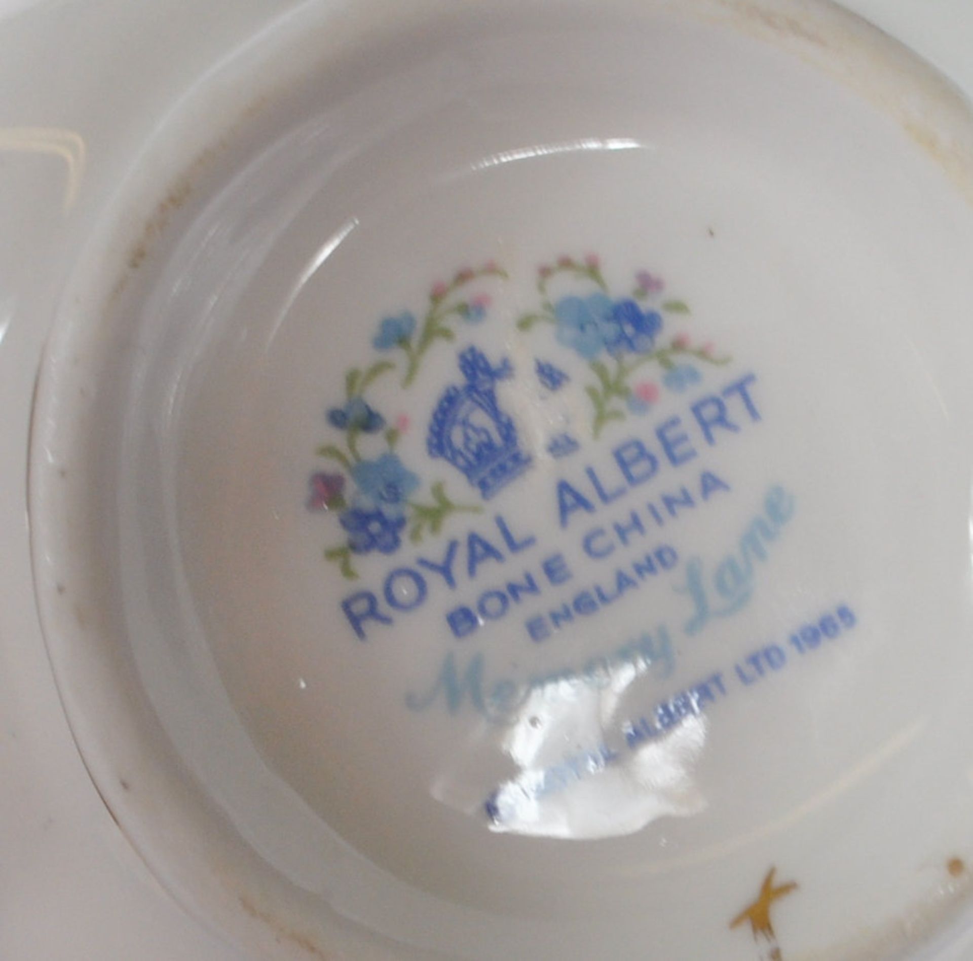 ROYAL ALBERT MEMORY LANE TEA SERVICE - Image 11 of 11