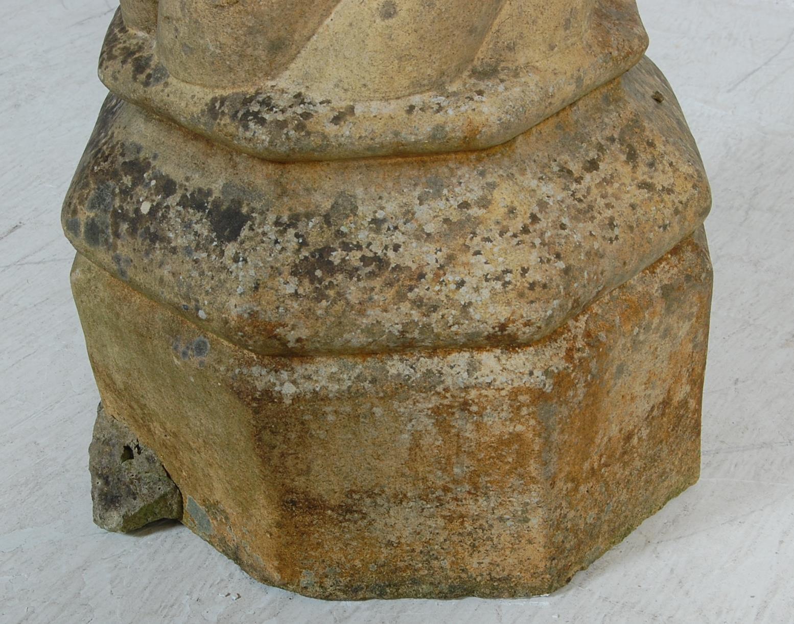 LARGE 19TH CENTURY VICTORIAN TWISTED COLUMN CHIMNEY POT - Image 4 of 5