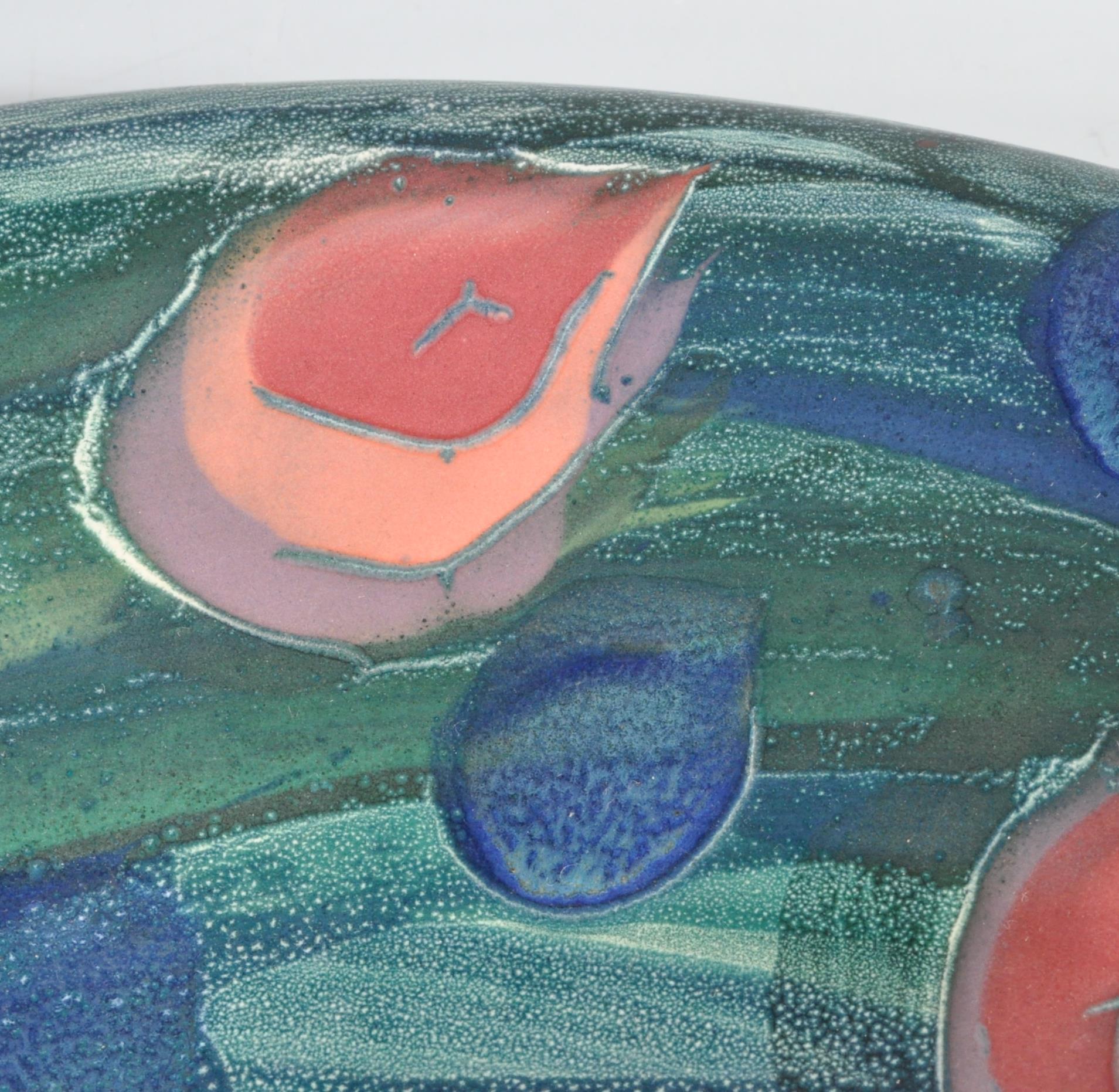 LOUISE GILBERT SCOTT - LOCAL BRISTOL ARTIST - LARGE CENTREPIECE BOWL - Image 4 of 8