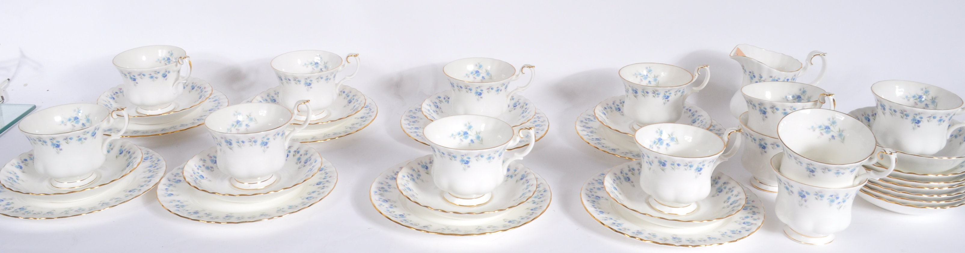 ROYAL ALBERT MEMORY LANE TEA SERVICE