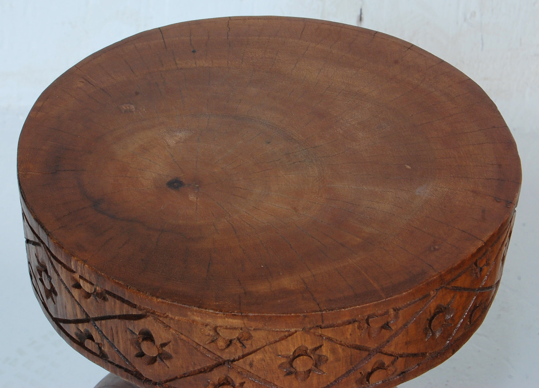 20TH CENTURY ELEPHANT CARVED HARDWOOD SIDE TABLE AND A STOOL - Image 4 of 7