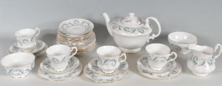 ROYAL STANDARD GARLAND PATTERN TEA SET