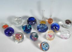 GROUP OF VINTAGE STUDIO ART GLASS