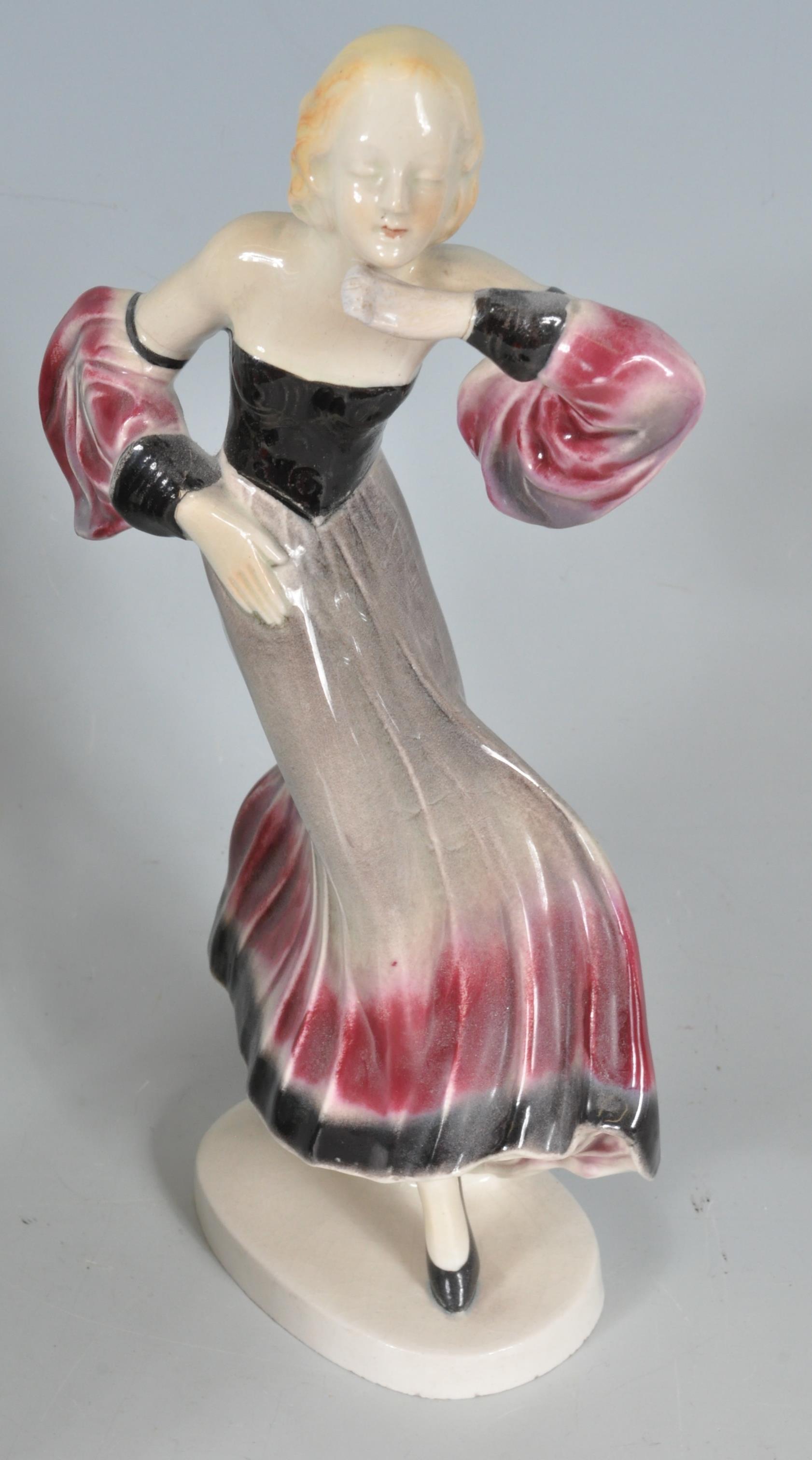 COLLECTION OF ROYAL DOULTON AND OTHER FIGURINES - Image 7 of 10