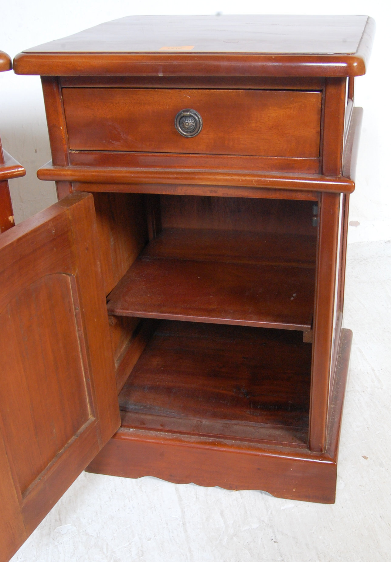 PAIR VICTORIAN STYLE MAHOGANY BEDSIDE CABINETS - Image 6 of 7