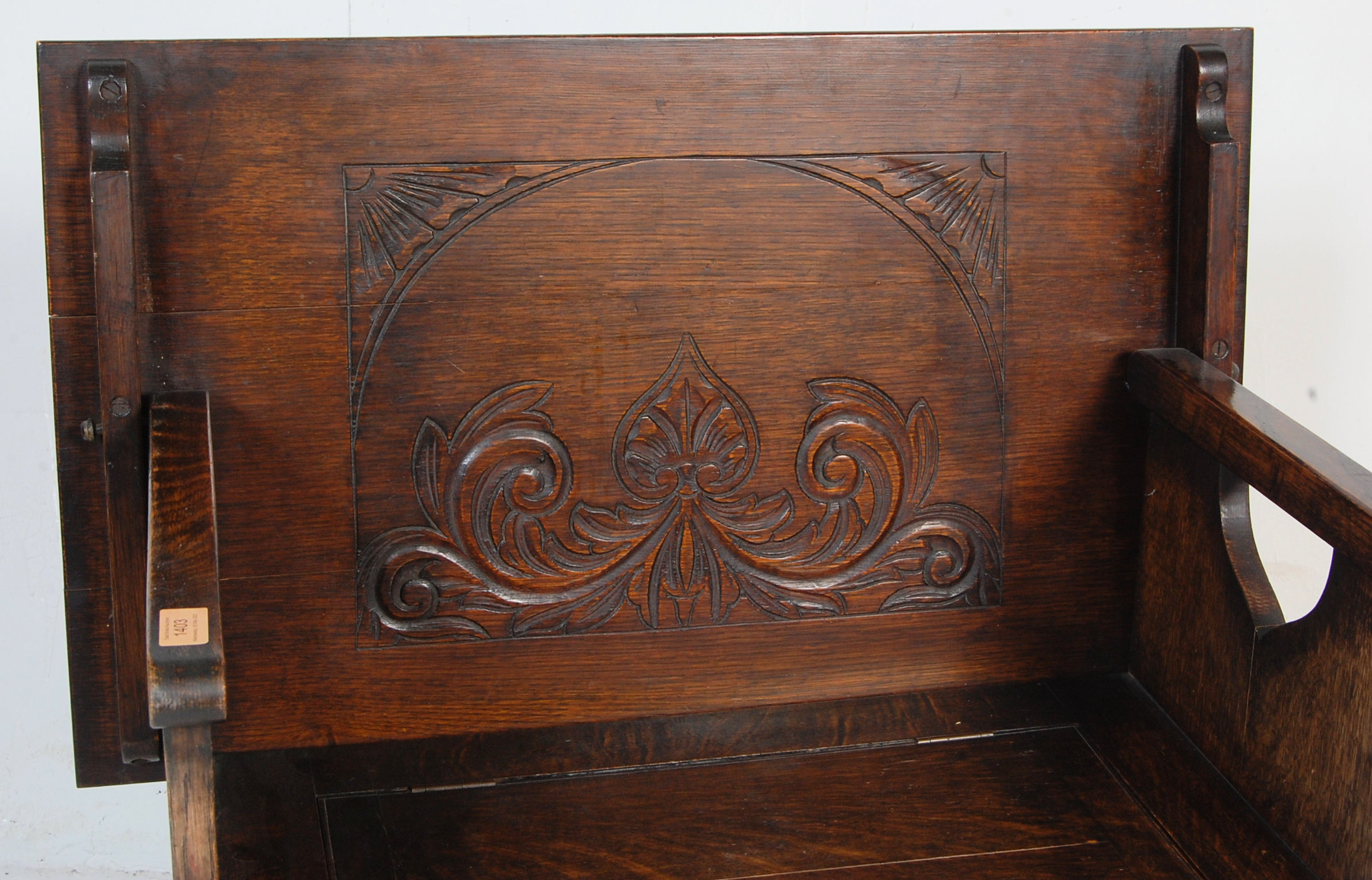 20TH CENTURY OAK MONKS BENCH - Image 3 of 6