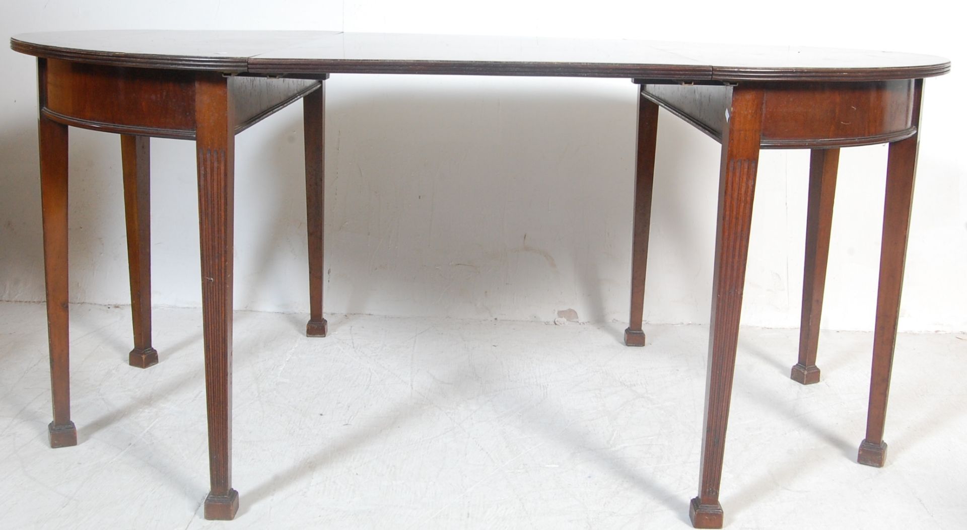 19TH CENTURY GEORGE III MAHOGANY D-END DINING TABLE - Image 3 of 6