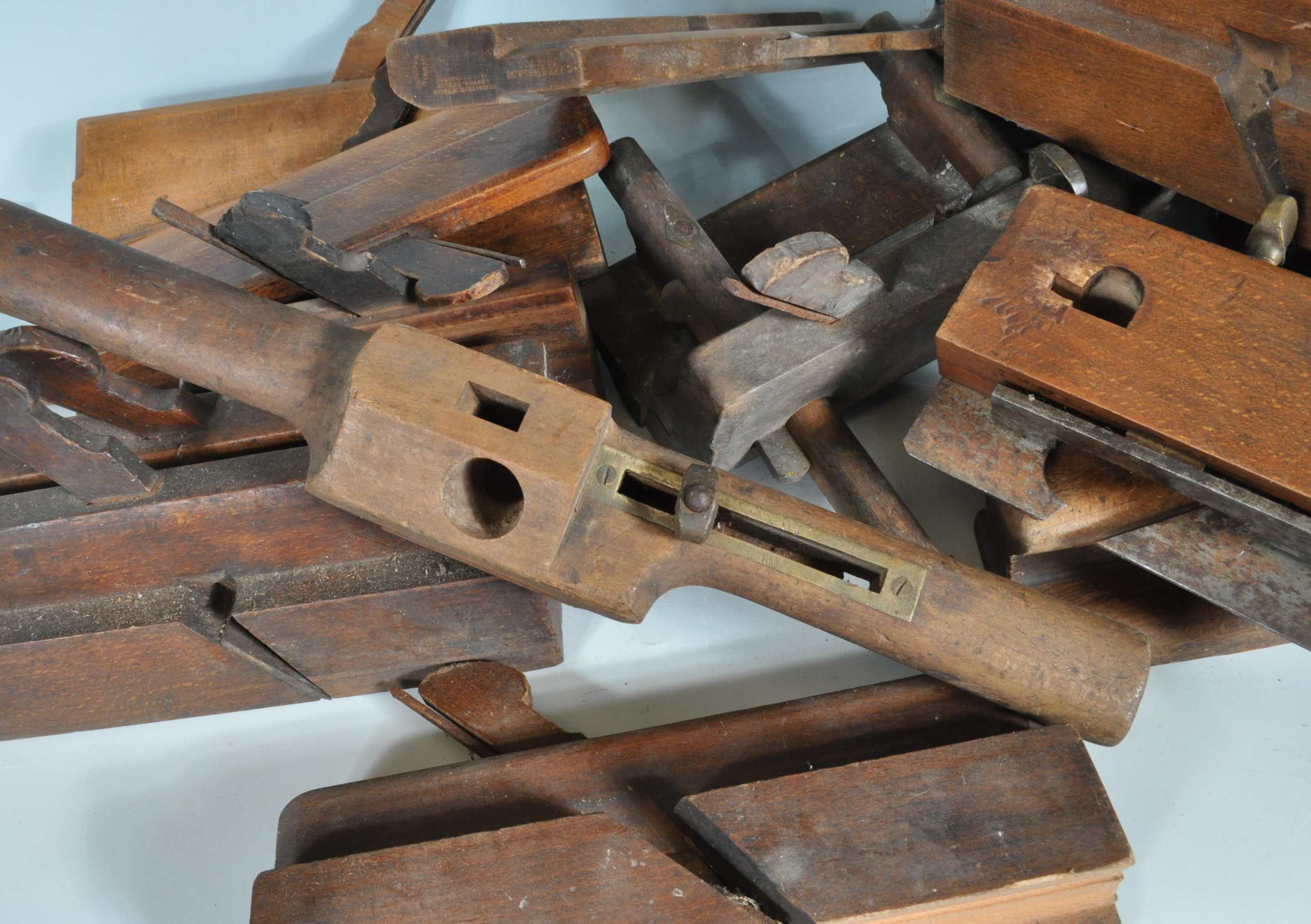 COLLECTION OF ANTIQUE WOODEN PLANES - Image 3 of 7