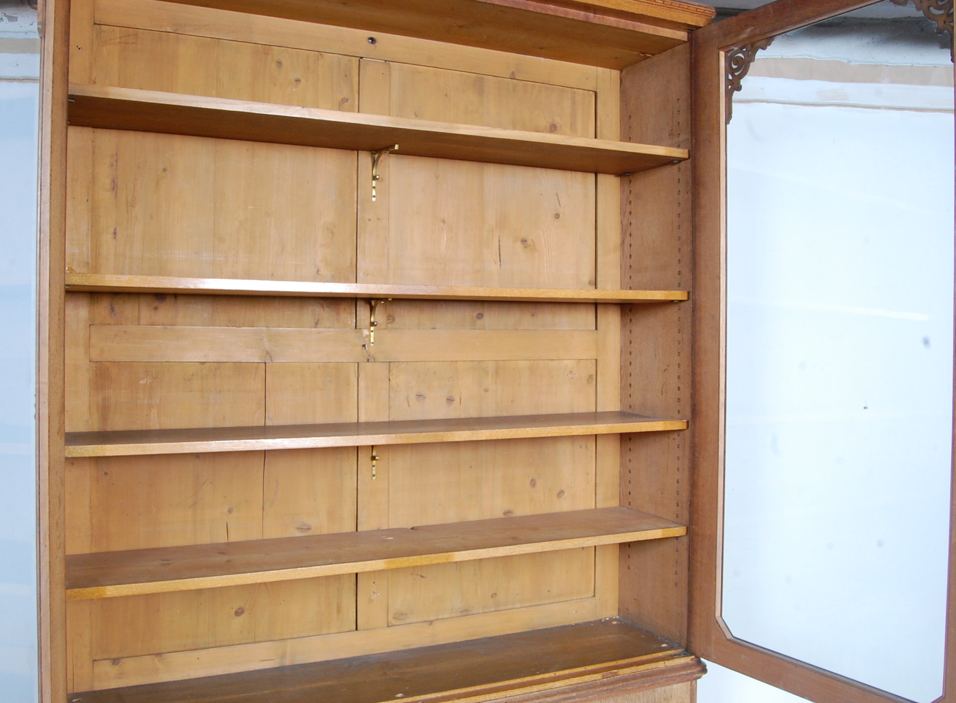 VICTORIAN 19TH CENTURY LARGE DOUBLE OAK LIBRARY BOOKCASE - Image 2 of 5