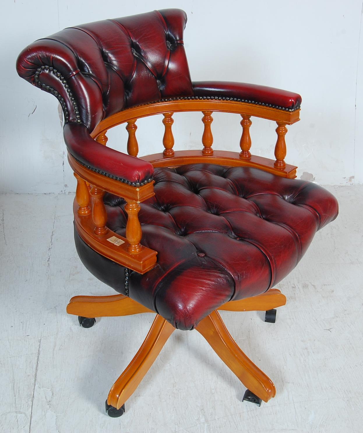 ANTIQUE STYLE CAPTAINS OFFICE LEATHER CHAIR - Image 2 of 7