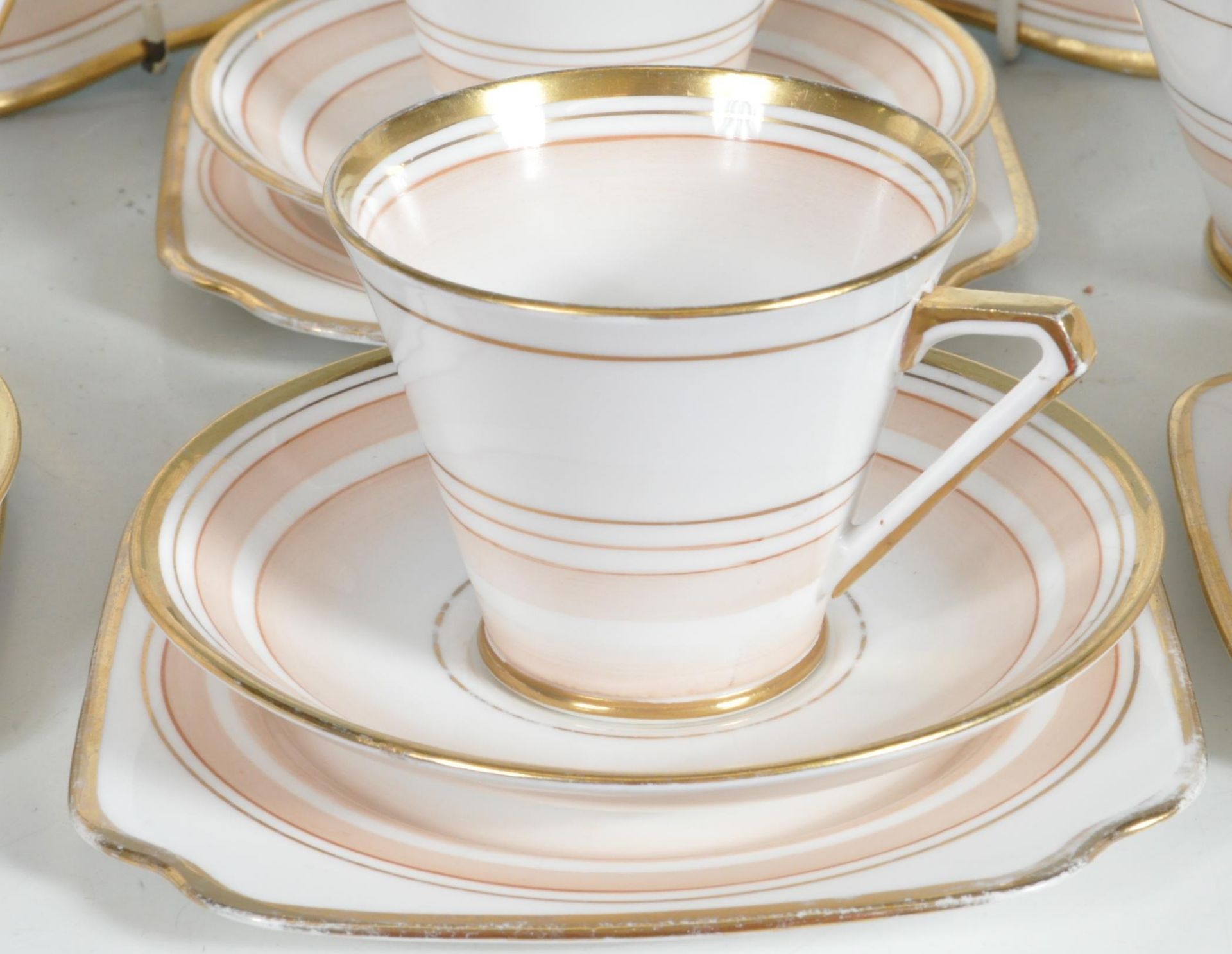 BELL CHINA MADE IN ENGLAND TEA SET - Image 3 of 10