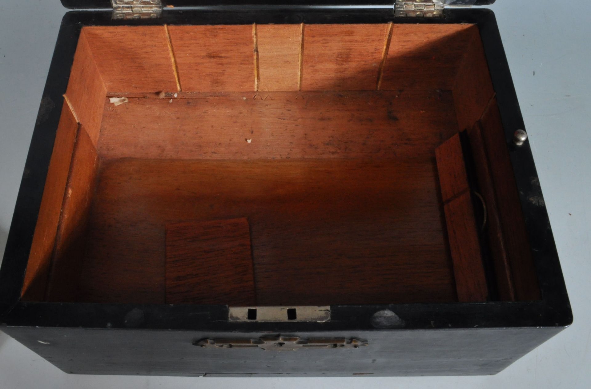 19TH CENTURY VICTORIAN BLACK EBONISED AND BRASS VANITY BOX - Image 4 of 9