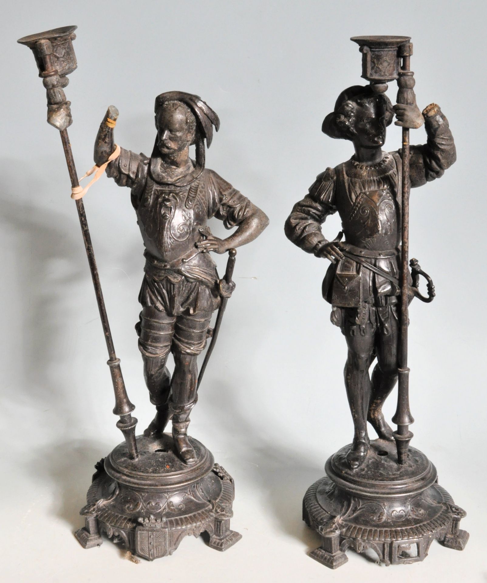 PAIR OF EARLY 20TH CENTURY SPELTER FIGURINES