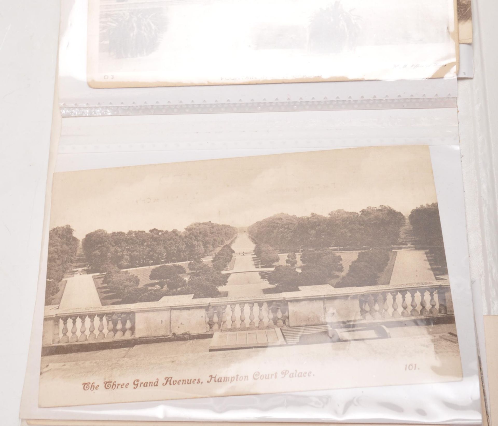 COLLECTION OF APPROX 80 EDWARDIAN POSTCARDS OF HAMPTON COURT PALACE - Image 12 of 12