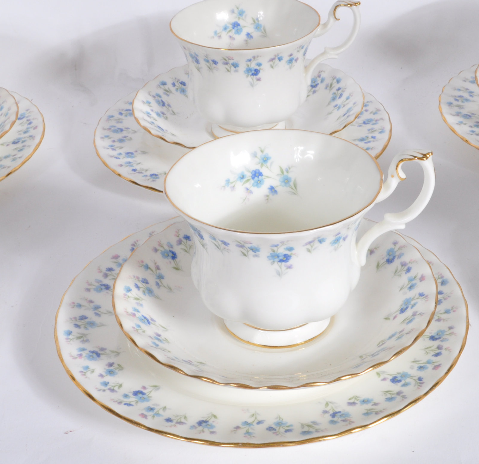 ROYAL ALBERT MEMORY LANE TEA SERVICE - Image 6 of 11