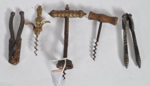 COLLECTION OF ANTIQUE AND LATER CORCKCREWS