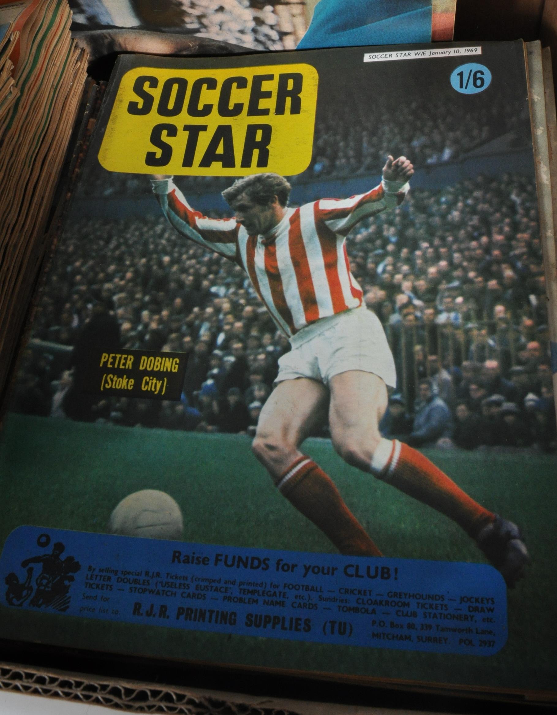 1960’S SOCCER STAR AND FOOTBALL MONTHLY MAGAZINES - Image 5 of 11