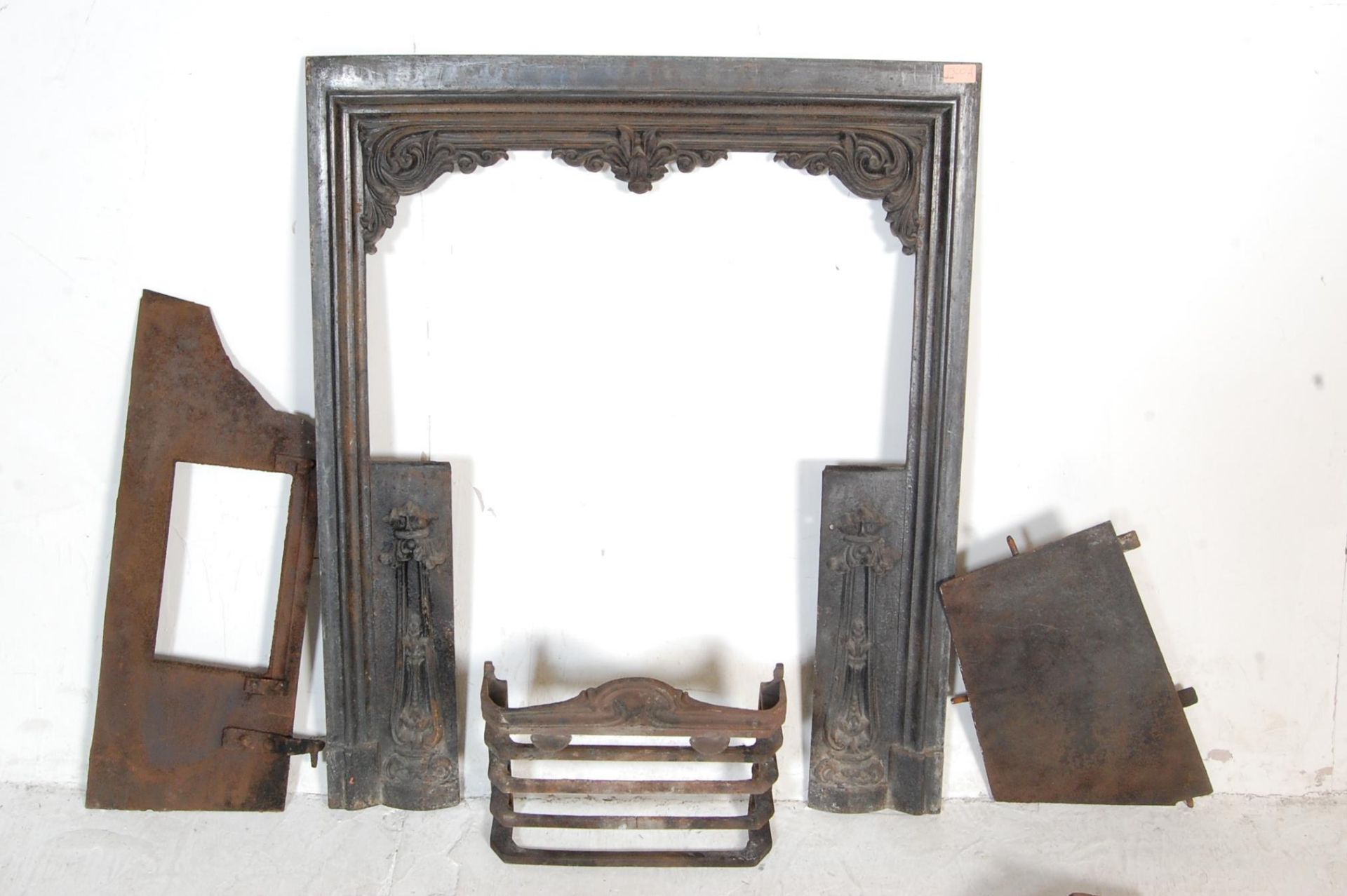 ANTIQUE 19TH CENTURY VICTORIAN CAST IRON FIREPLACE - Image 2 of 9