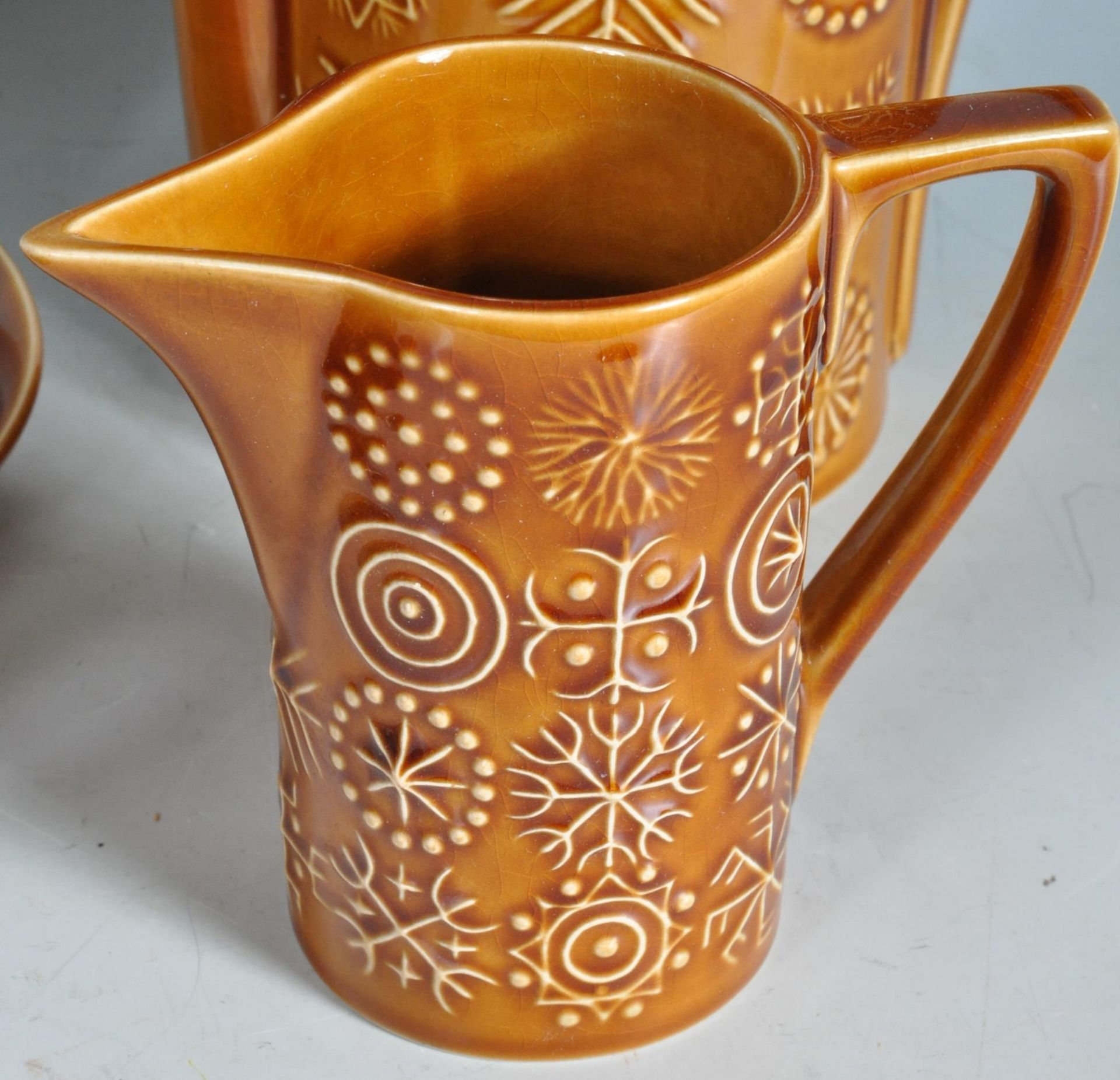 VINTAGE PORTMEIRION COFFEE SET IN TOTEM PATTERN - Image 5 of 7