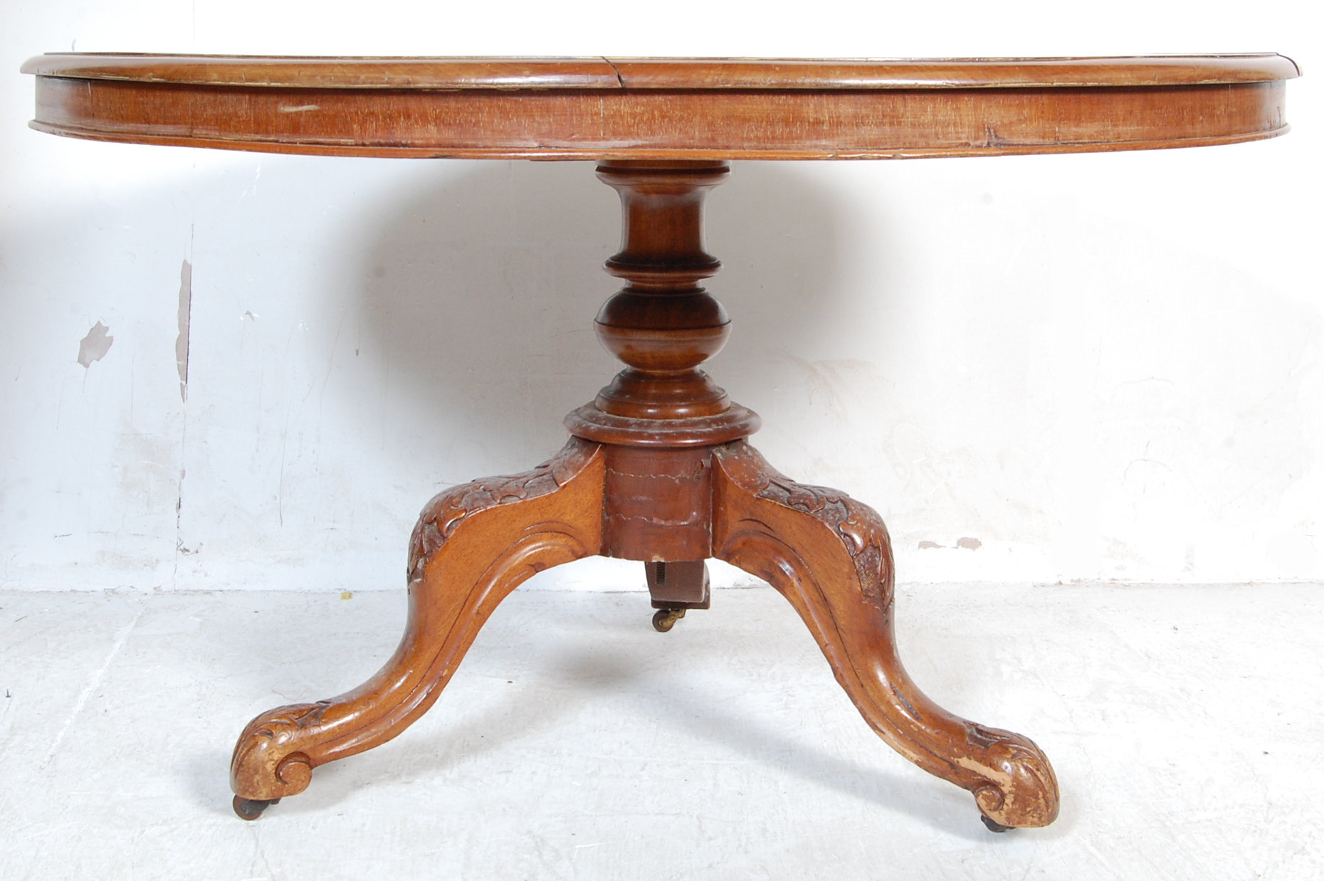 VICTORIAN 19TH CENTURY MAHOGANY DINING ROOM SUITE - Image 6 of 10