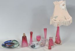 COLLECTION OF RETRO VINTAGE MID 20TH CENTURY GLASS