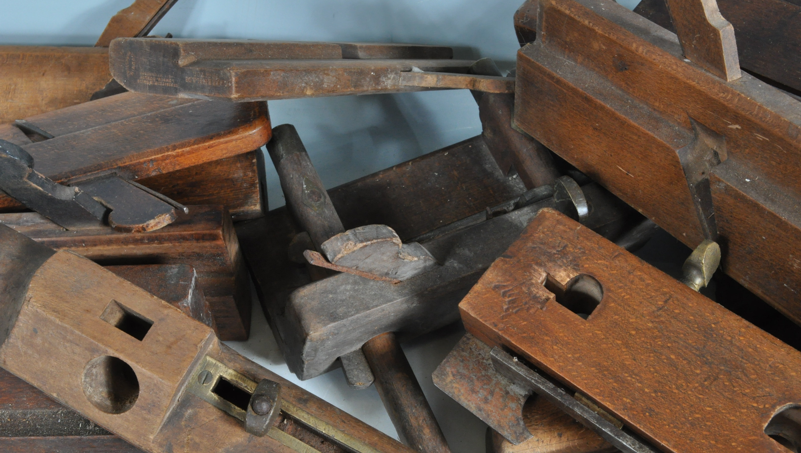 COLLECTION OF ANTIQUE WOODEN PLANES - Image 5 of 7