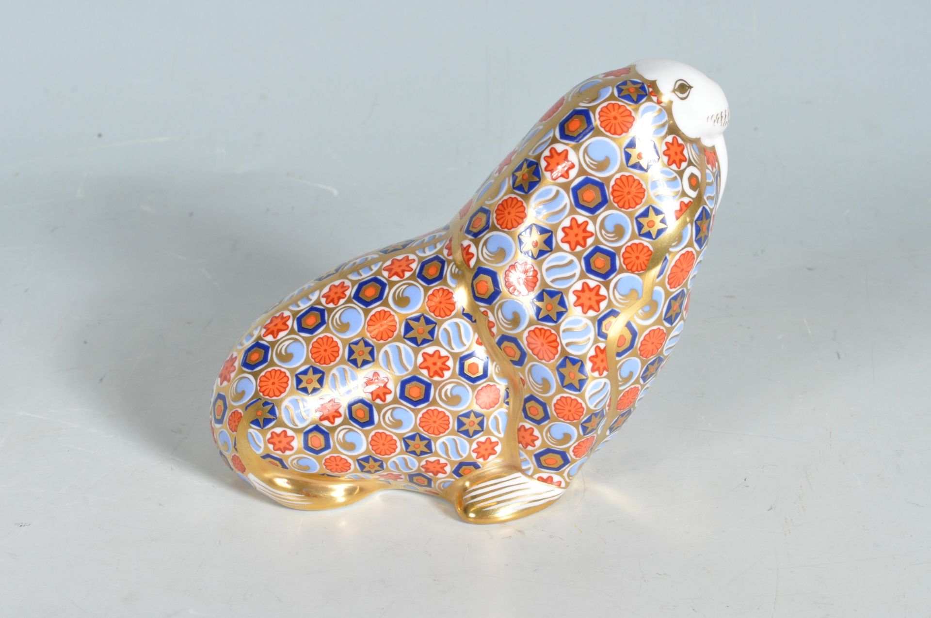 ROYAL CROWN DERBY WALRUS PAPERWEIGHT FIGURINE - Image 3 of 6