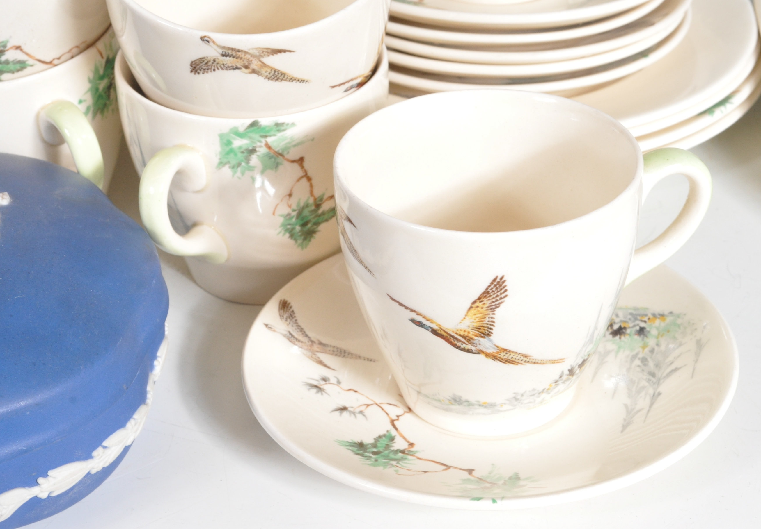 ROYAL DOULTON COPPICE PATTERN DINNER SERVICE - Image 3 of 11
